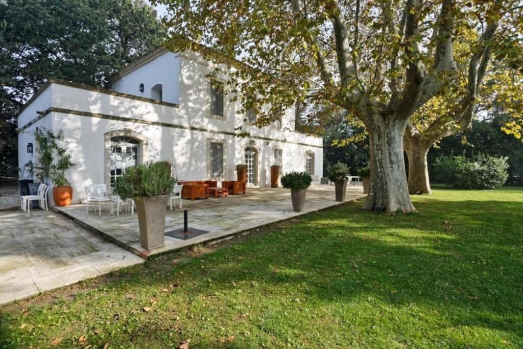 Mas Des Becasses, En Provence - 22 Personnes Villa Arles Luaran gambar