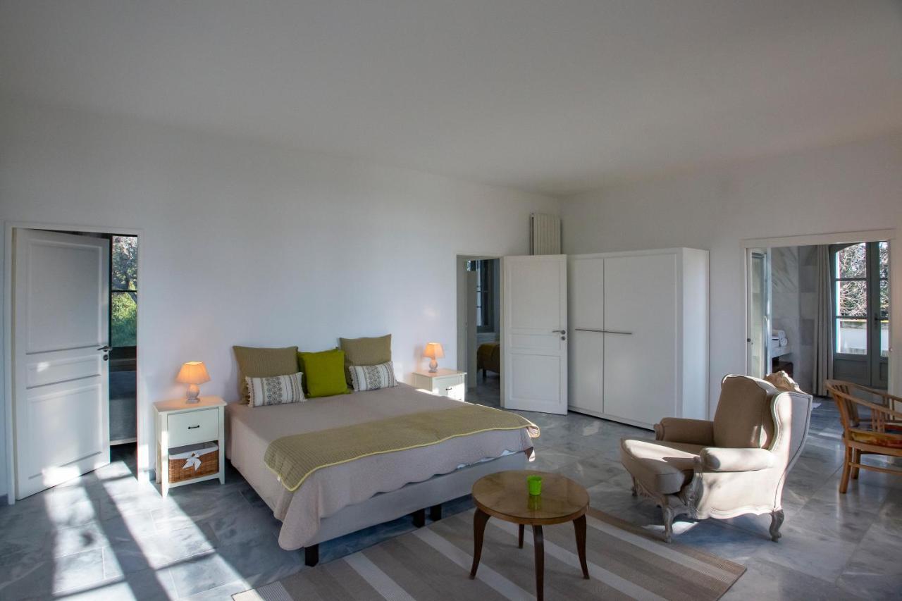 Mas Des Becasses, En Provence - 22 Personnes Villa Arles Luaran gambar
