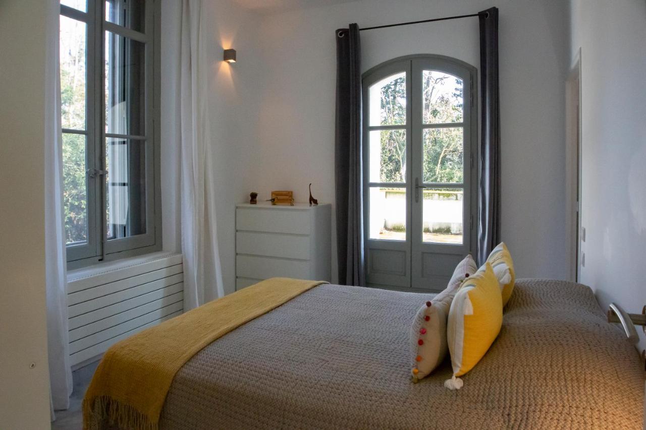 Mas Des Becasses, En Provence - 22 Personnes Villa Arles Luaran gambar