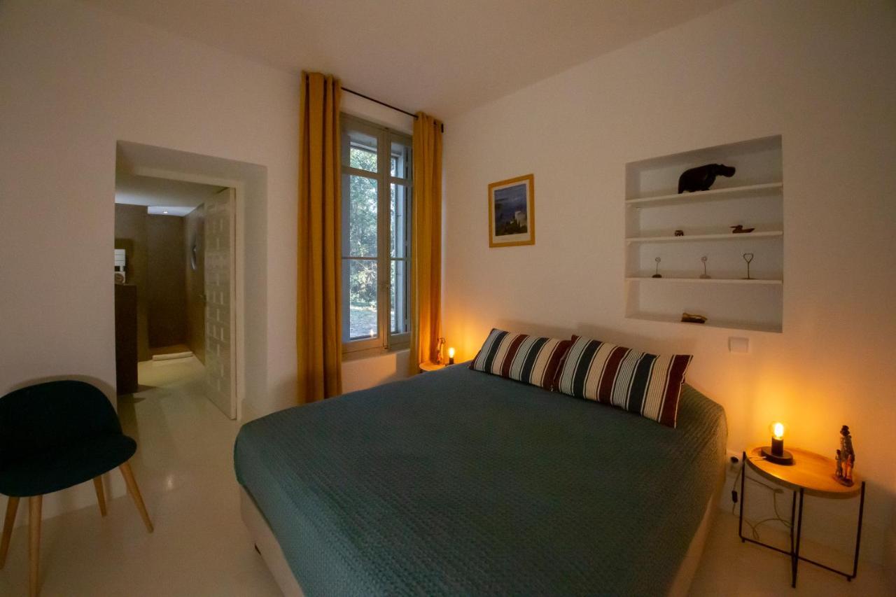 Mas Des Becasses, En Provence - 22 Personnes Villa Arles Luaran gambar