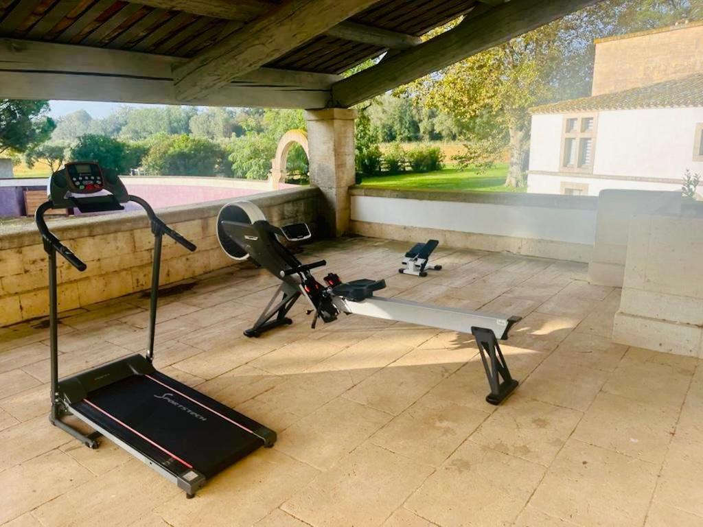 Mas Des Becasses, En Provence - 22 Personnes Villa Arles Luaran gambar